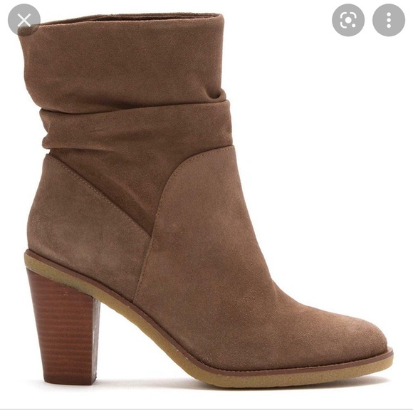 Vince Camuto Shoes - EUC Vince Camino Parka Bootie, Midnight Taupe suede, size 9
